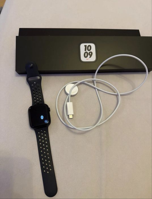Apple watch 7 full box