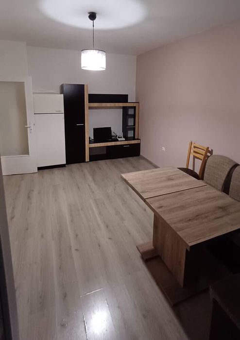 Продава се Двустаен апартамент в Бургас, Славейков - 42 кв.м за 2274 €/кв.м - Снимка #1