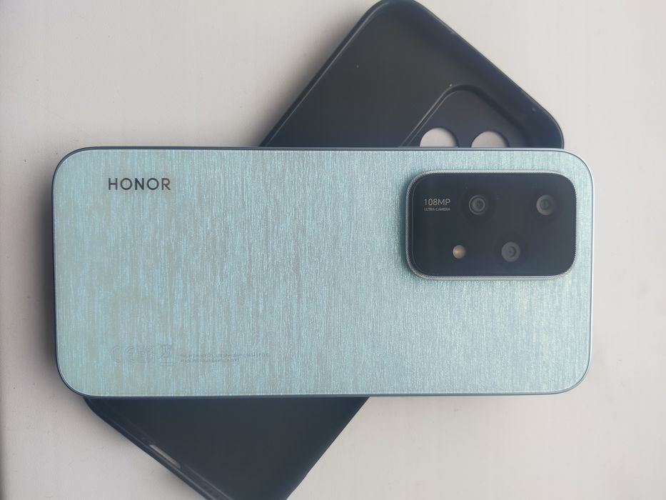 Продам телефон Хонор