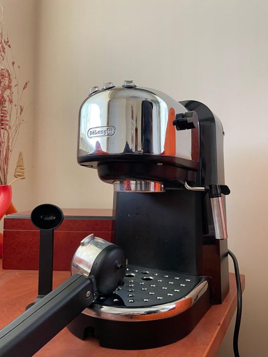 De'Longhi EC271.B Coffee Machine