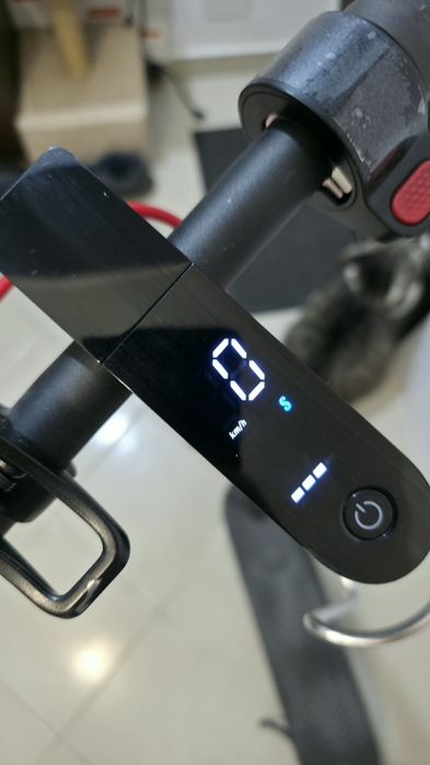 Trotineta electrica Xiaomi M365 PRO