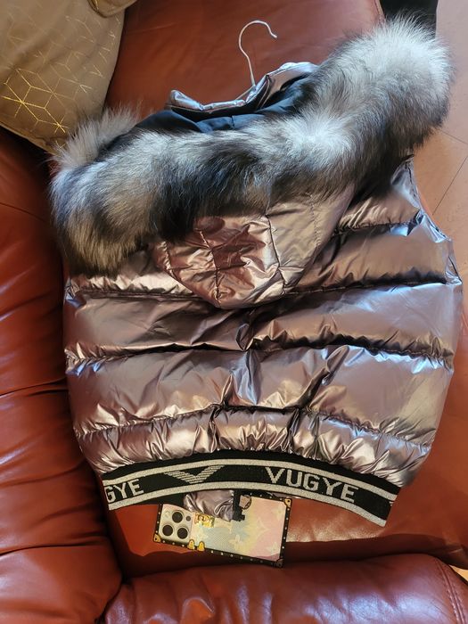 Сребрист елек с качулка от естествен косъм