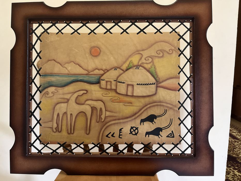 Продам картину кожа, дерево