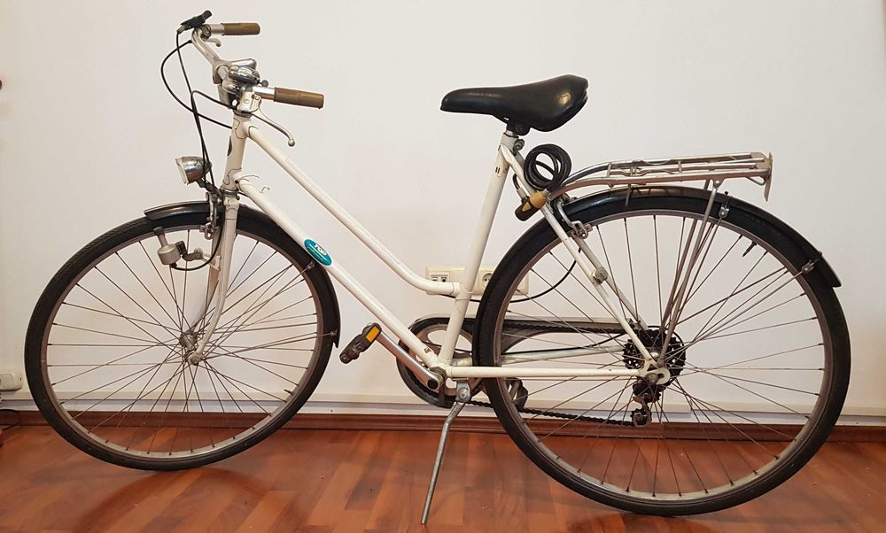 Bicicleta Retro alba