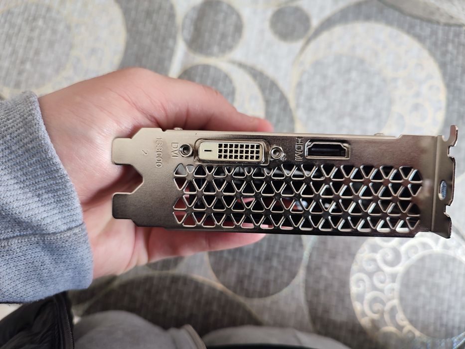 Продам видеокарту gtx 1650 4gb