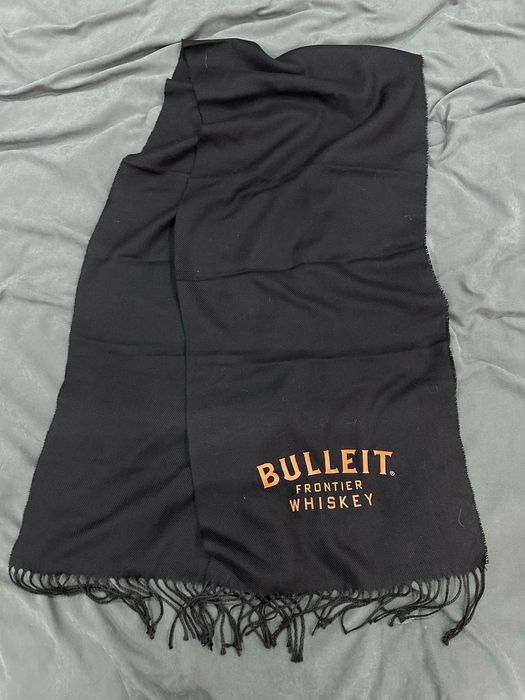 Тонкий и легкий шарф