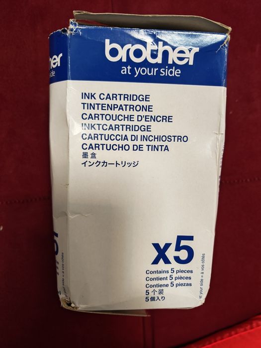 Oригинални мастилени касети Brother LC426M в цвят магента.