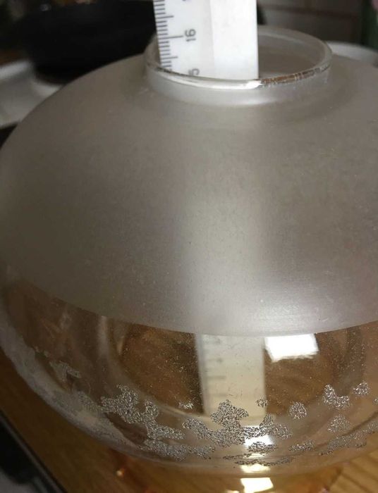 Продам плафоны  для  югославской  люстры  или  бра .