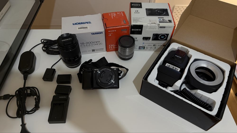 Sony a6000 + obiectiv macro + blitz Godox + accesorii