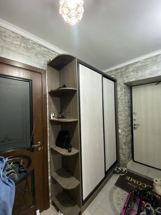 Продается прихожка купе шкаф