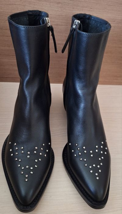 HUCO BOSS оригинални боти