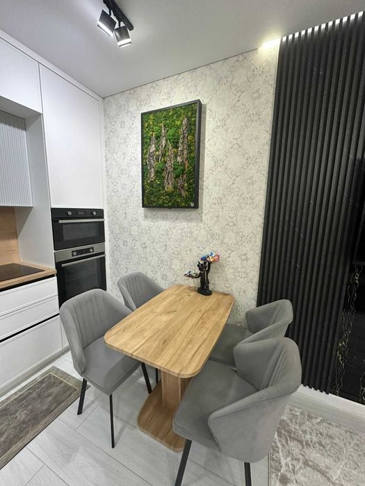 продам двухкомнатную квартиру