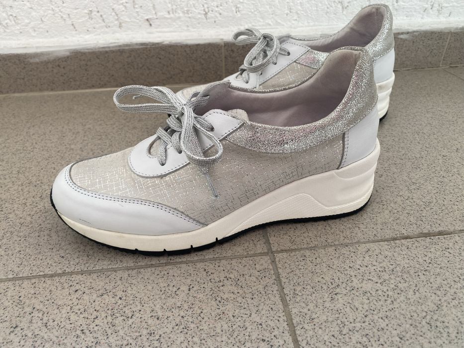 Дамски обувки естествена кожа