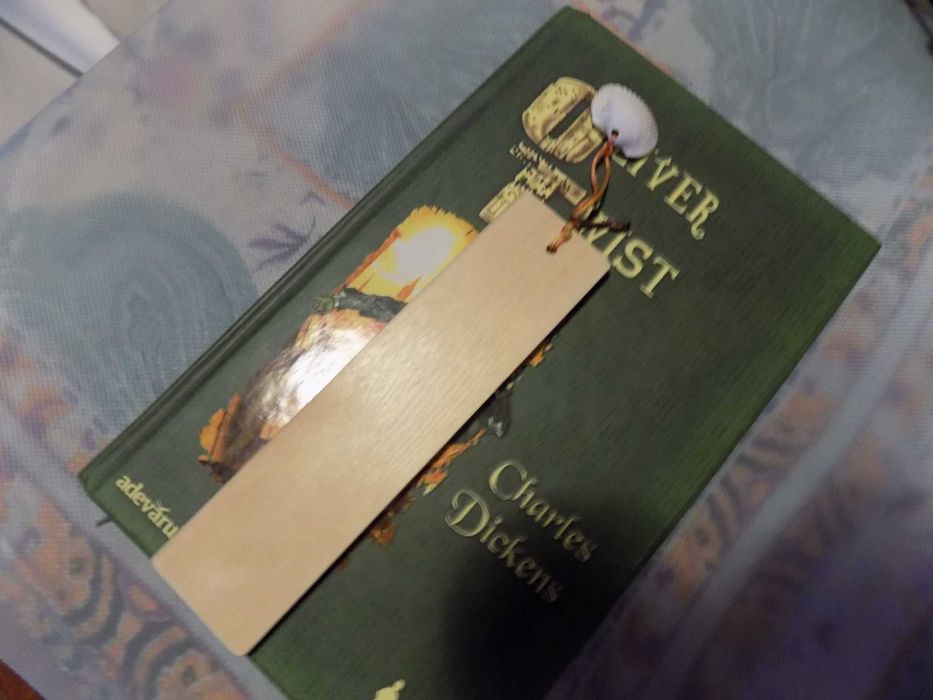 Semn de carte din lemn cu scoica Marea Neagra