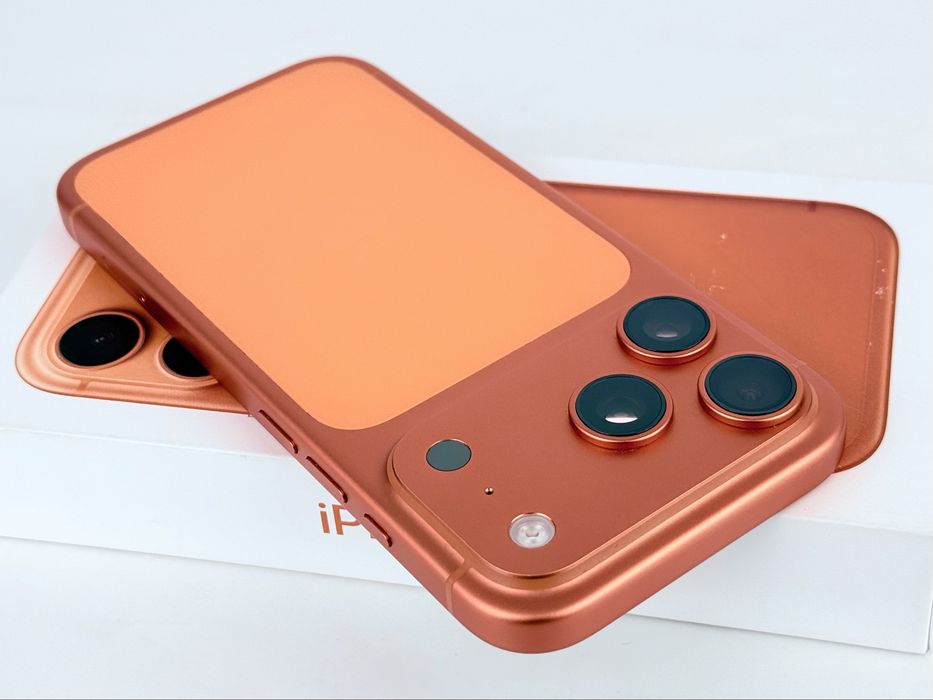 Apple iPhone 17 Pro Max 256GB Cosmic Orange 99% Батерия!  Гаранция!