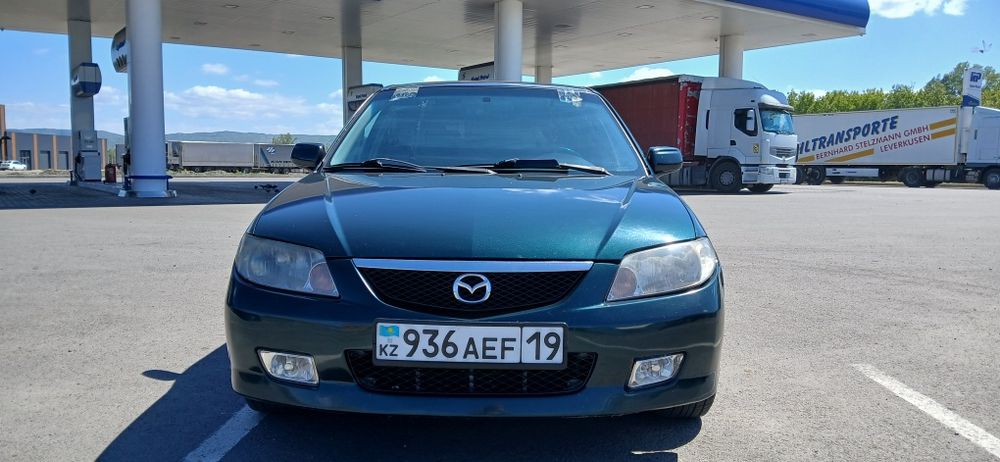 Продам мазду 323