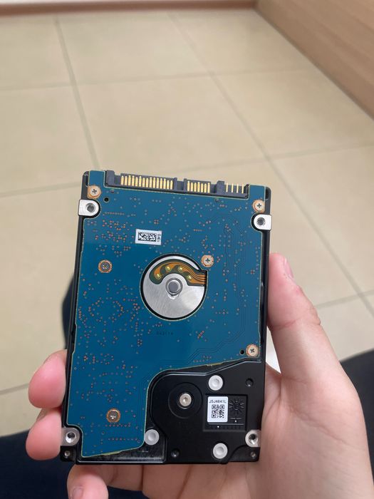 Жесткий диск 1тр хорошое качество