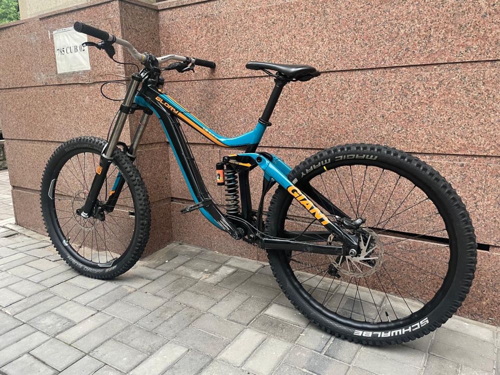 2016 Giant Glory 27.5 2 Bike Olx