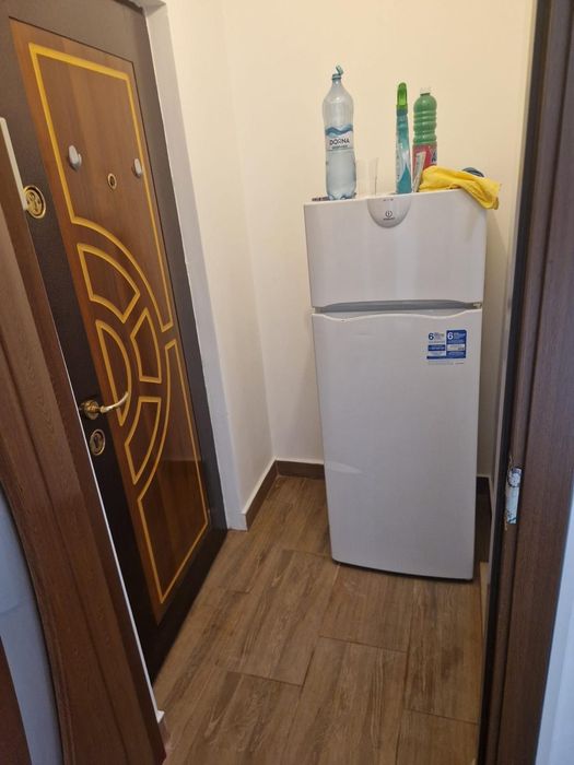 Închiriez garsonieră