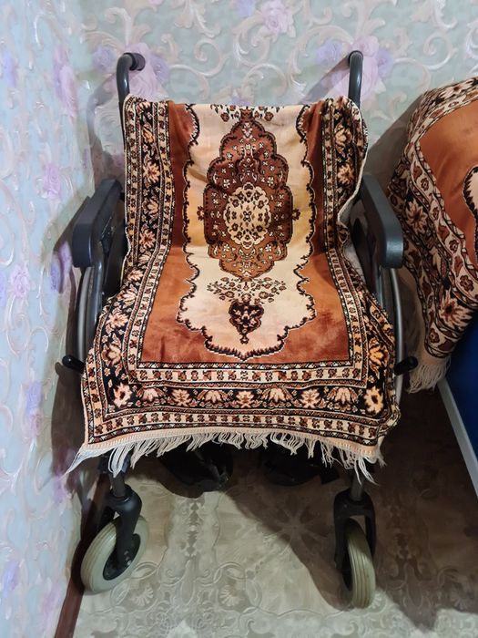 Продам койку коляску и стул туалет.