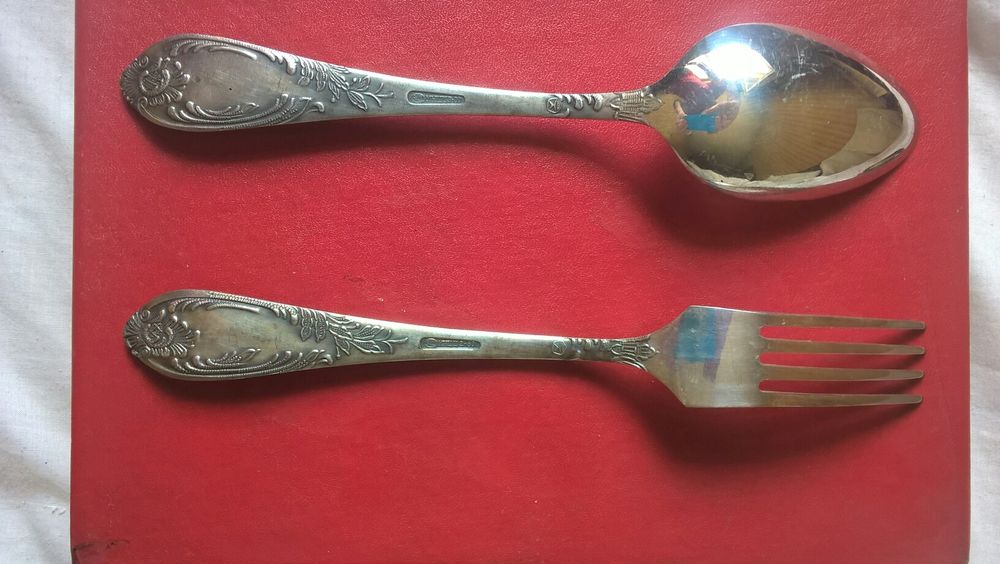 МЕЛЬХИОРОВЫЙ,покрытый серебром,королевский новый,  ложки ,вилки МОСКВА