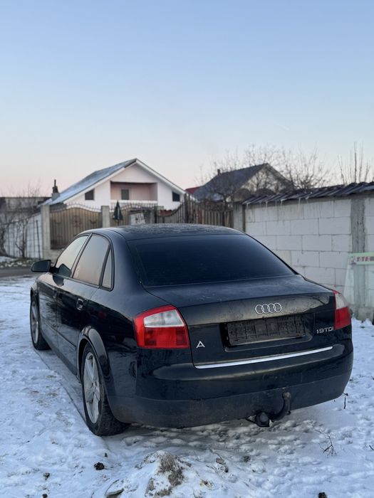 Dezmembrez sau Vand Audi A 4  Motor 1.9 tdi 101hp
