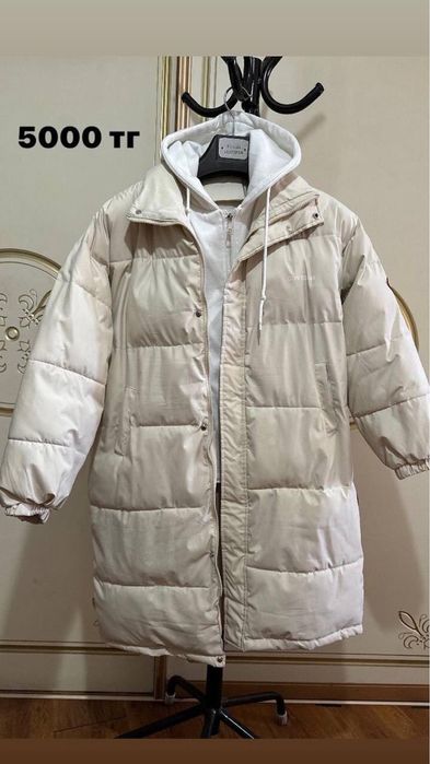 Продам зимние куртки