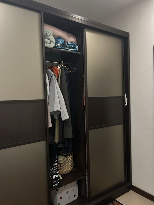 Продам шкаф купе