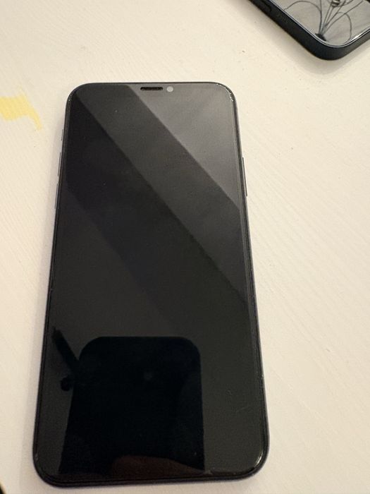 iPhone 11 Pro 64 Gb - 87% baterie