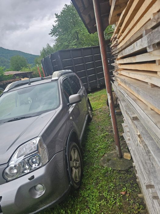 Nissan x trail avariat