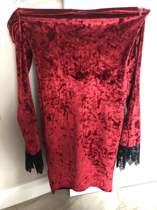 Рокли уникати ,рокля Dika