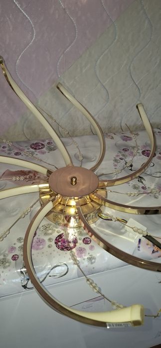 Продам люста 30000