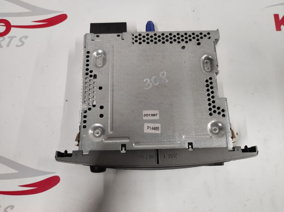 CD - Radio за Peugeot 308 / Пежо 308 2008г