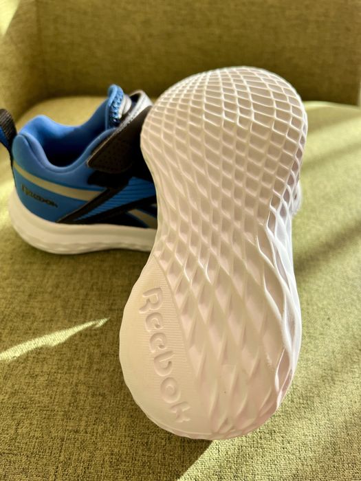 Леки маратонки Reebok