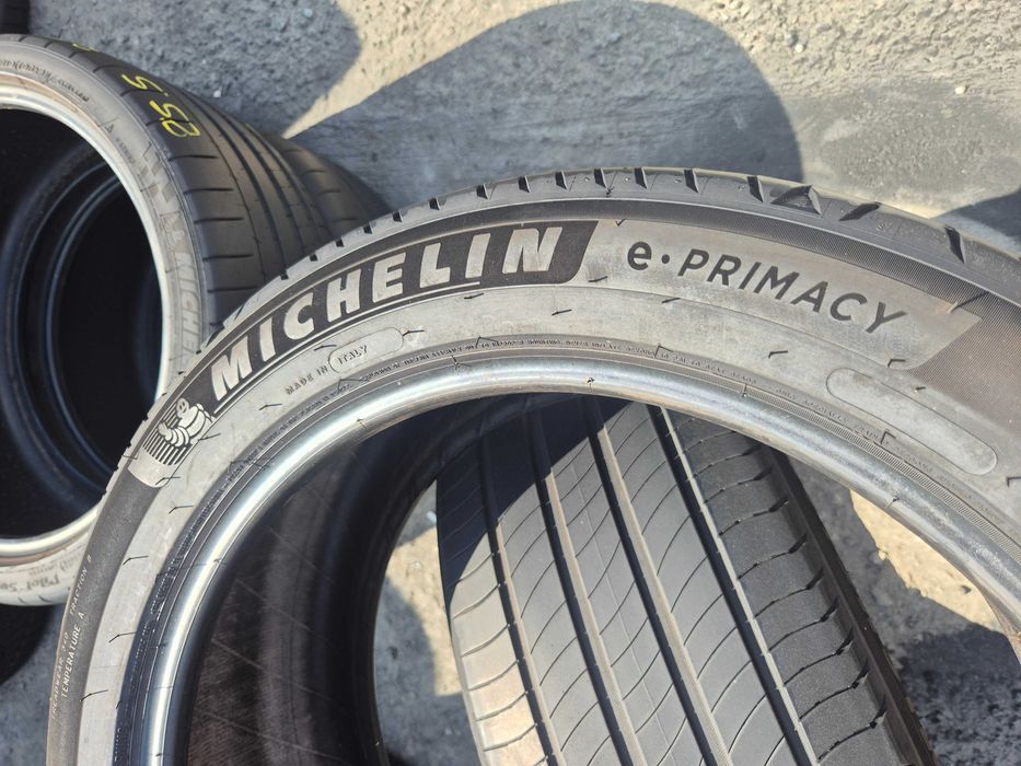 2 Anvelope de VARA - 255/45/19 104V - Michelin E-Primacy - CA NOI - DOT 2025 !
