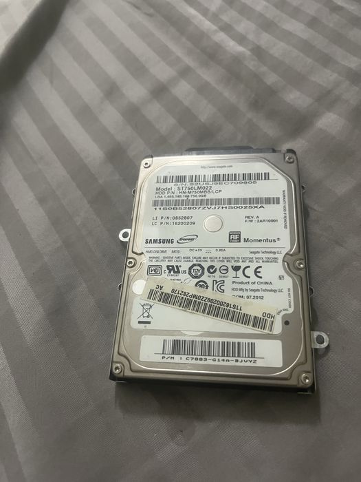 Диск памяти HDD на 750гб