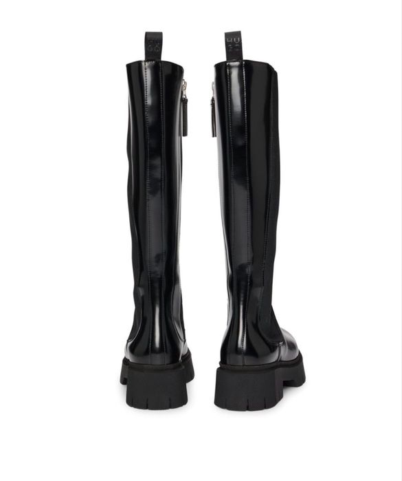 Дамски ботуши Hugo номер 38 оригинални нови