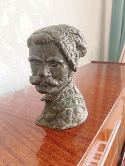 Самовар бронзовый, статуэтка