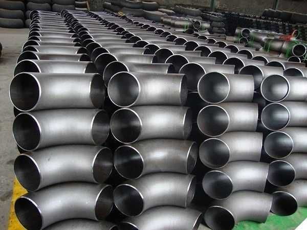 Бесшовный отвод из нержавеющей стали матовый 159х5мм