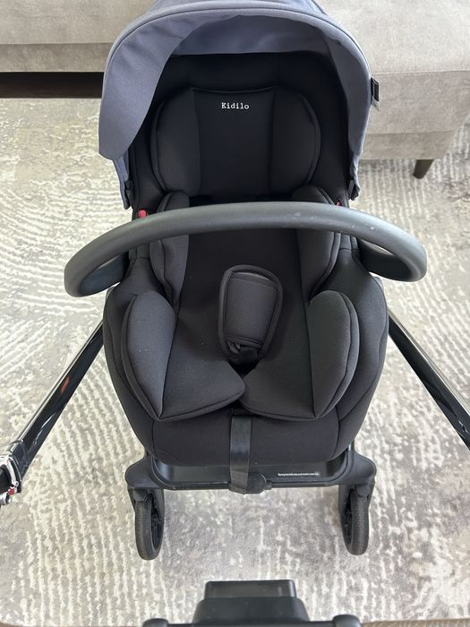 Продам коляску 3 в 1