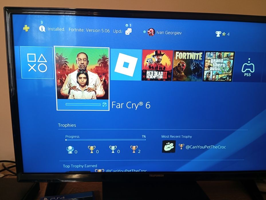 Плейстейшън 4 слим