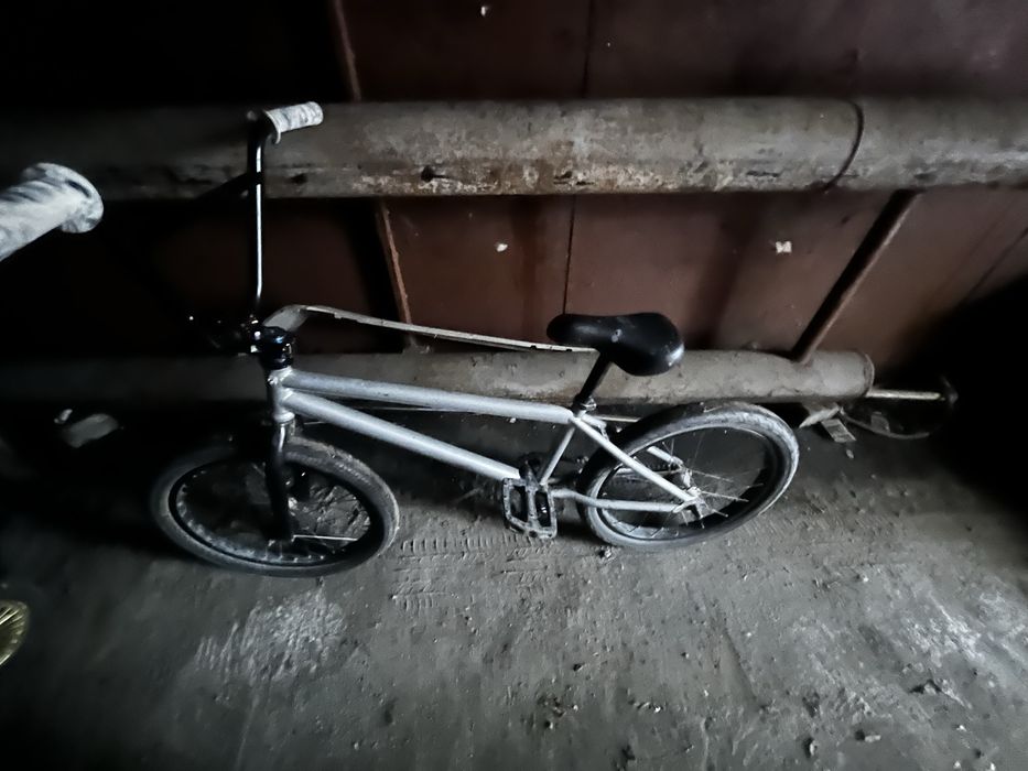 Продам бмх срочно