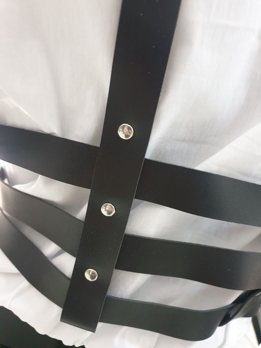 Продаю портупею женскую