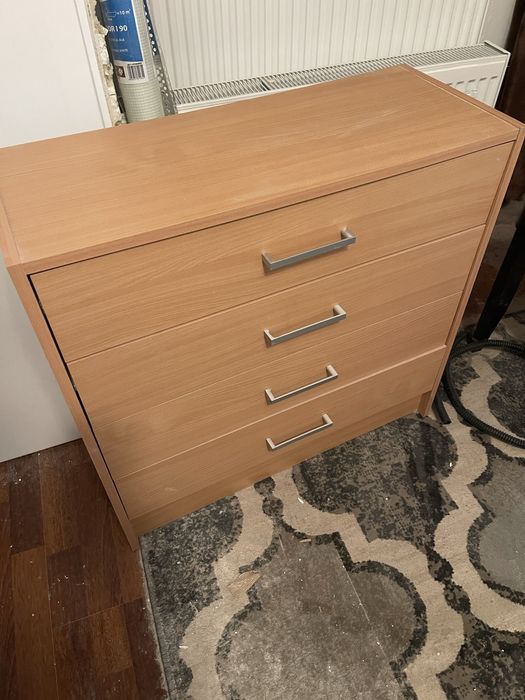 Vand dulap si comoda