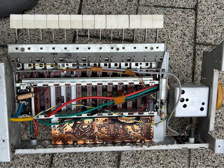 Descompletez sasiu radio Capri