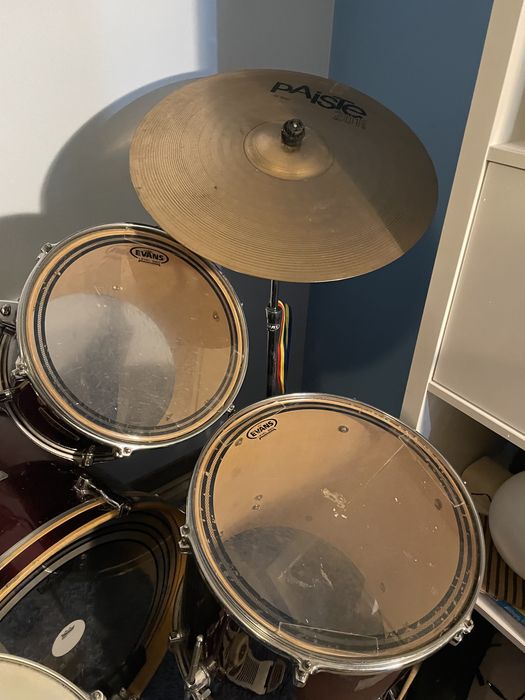 Tobe acustice in stare foarte buna + Set bete si altele