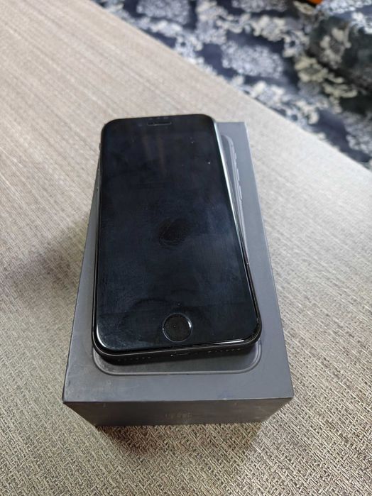 iPhone 8 64 black