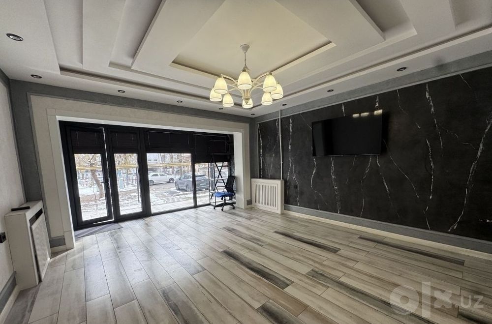 Айбек метро Сдаётся офис 4 Комнаты 110м2