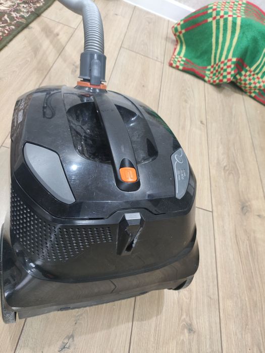 Продам пылесос томас