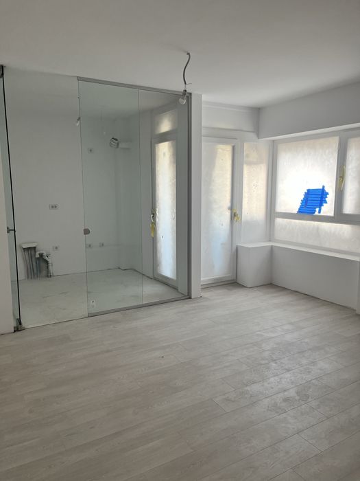 Propietar studio Akcent City Bucurestii Noi etaj 4 sau 5